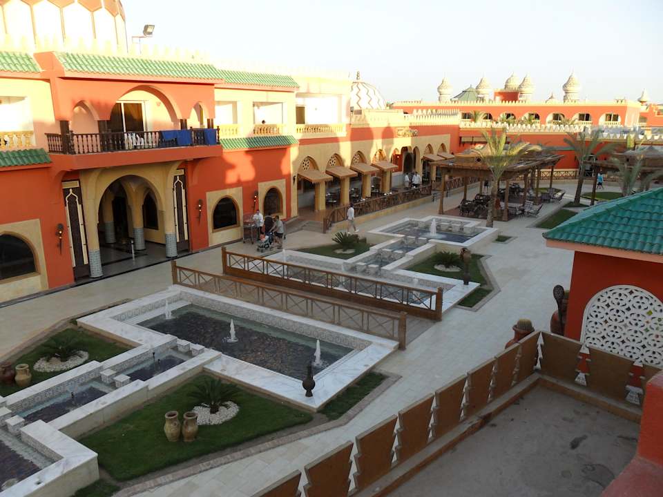 Blick von Tribüne Pickalbatros Alf Leila Wa Leila Resort - Neverland Hurghada
