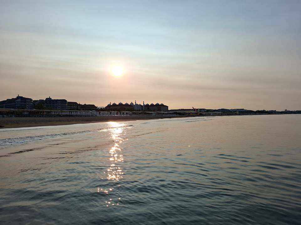 Strand Side Aquamarin Resort & Spa