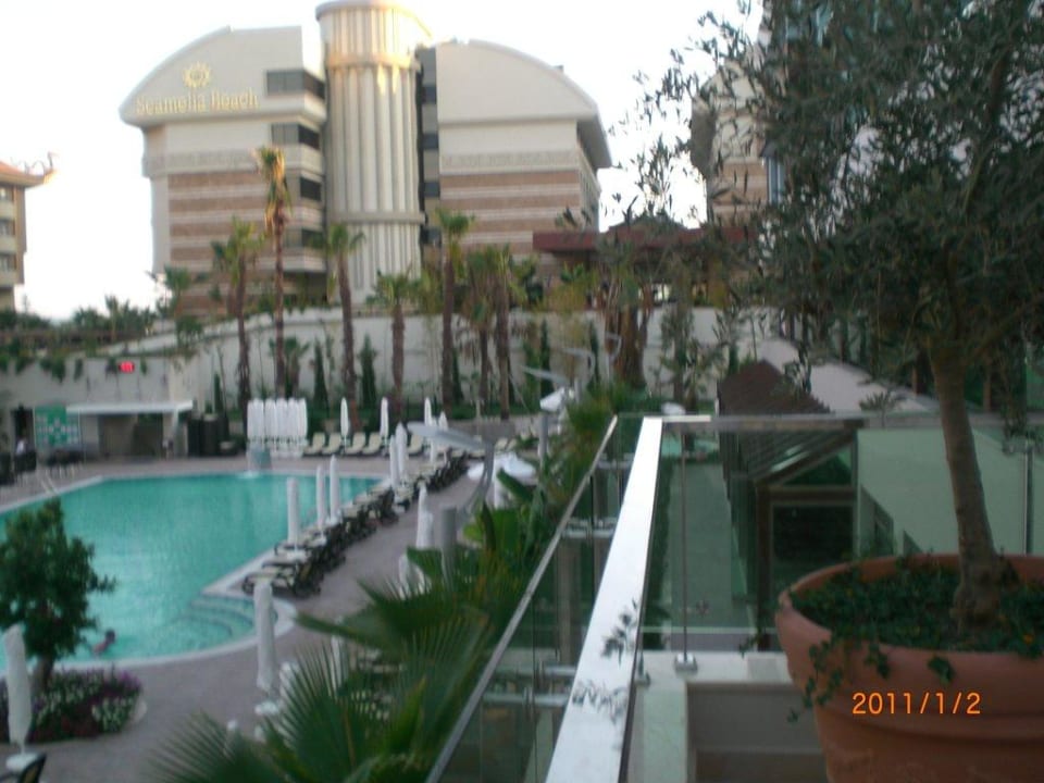 Pool Port Side Resort Hotel