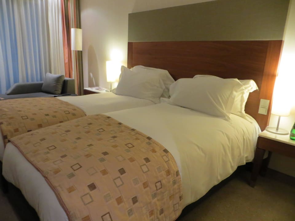 Traumhaftes Bett Wyndham Wroclaw Old Town