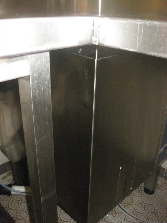 Neue Steckdose über der Fritteuse Gasthof Alte Post