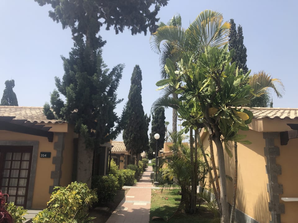 Gartenanlage Suites & Villas by Dunas