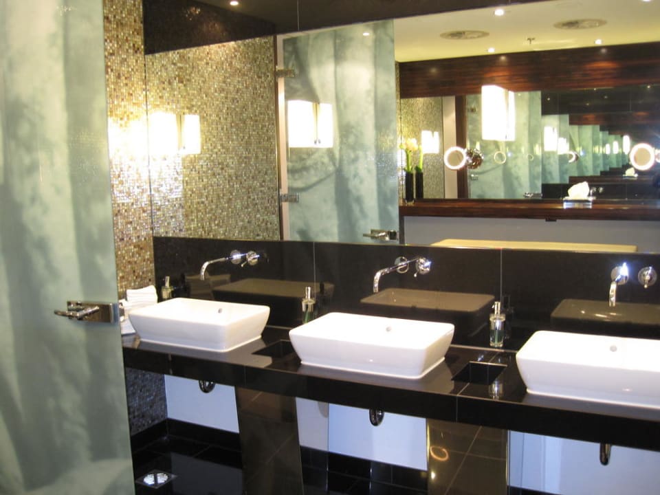 Toiletten im Hotel Hotel The Westin Leipzig