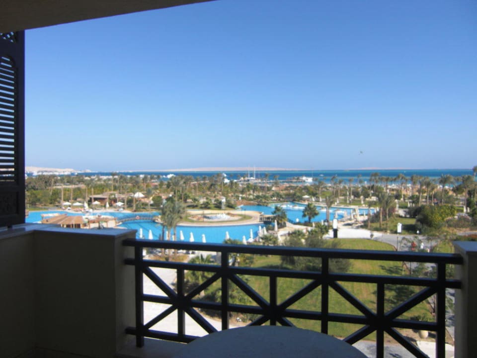 Blick vom Balkon Steigenberger ALDAU Beach Hotel