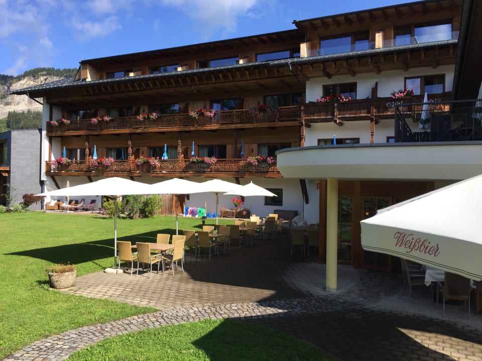 Gartenanlage Almhotel Told