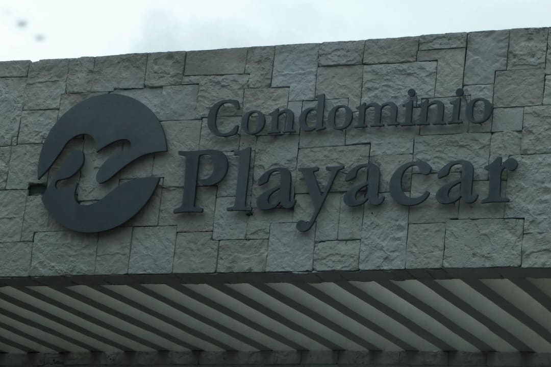 Eingezäunte Hotelzone Hotel Riu Palace Mexico