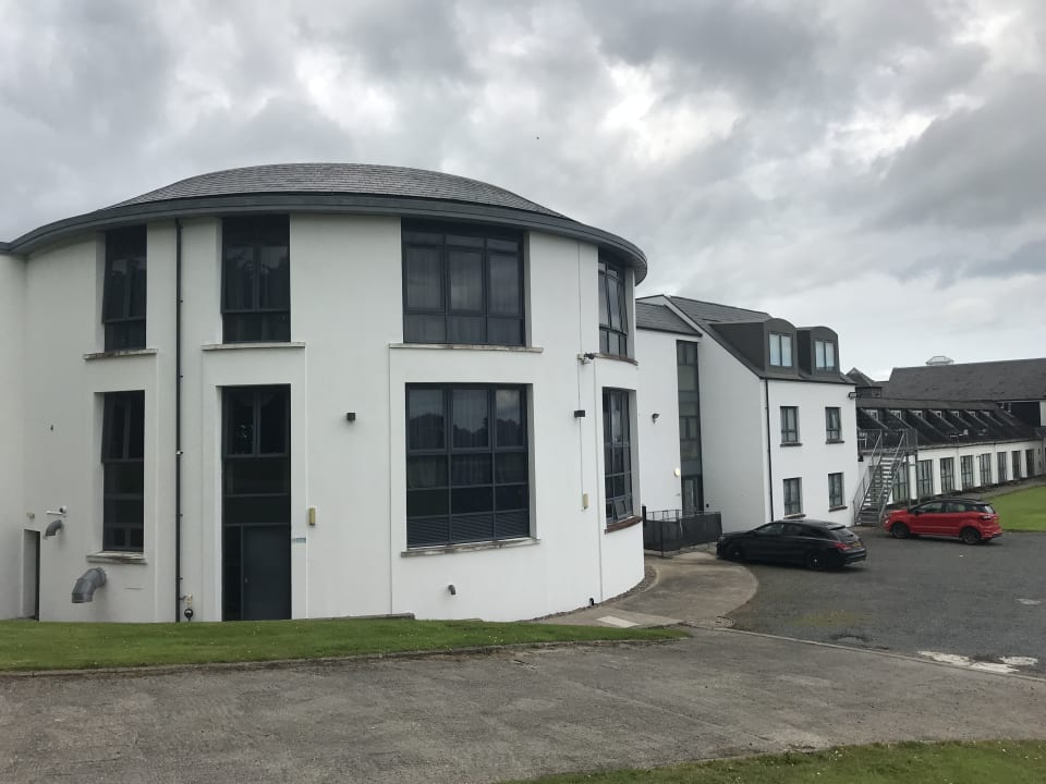 Außenansicht La Mon Hotel & Country Club