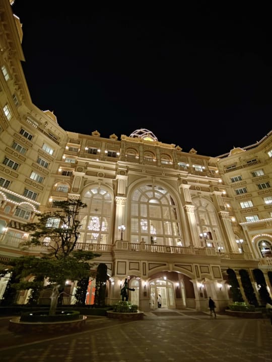 Außenansicht Tokyo Disneyland Hotel