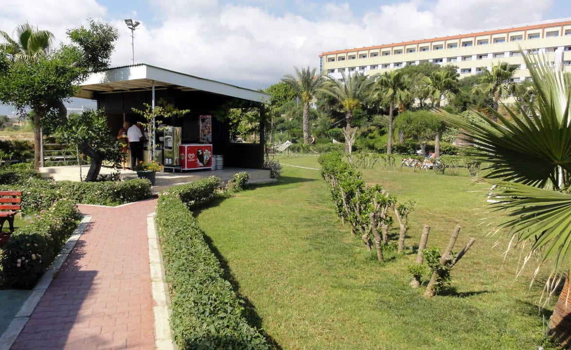 Bar v hotelové zahradě Kırbıyık Resort Hotel - Alanya