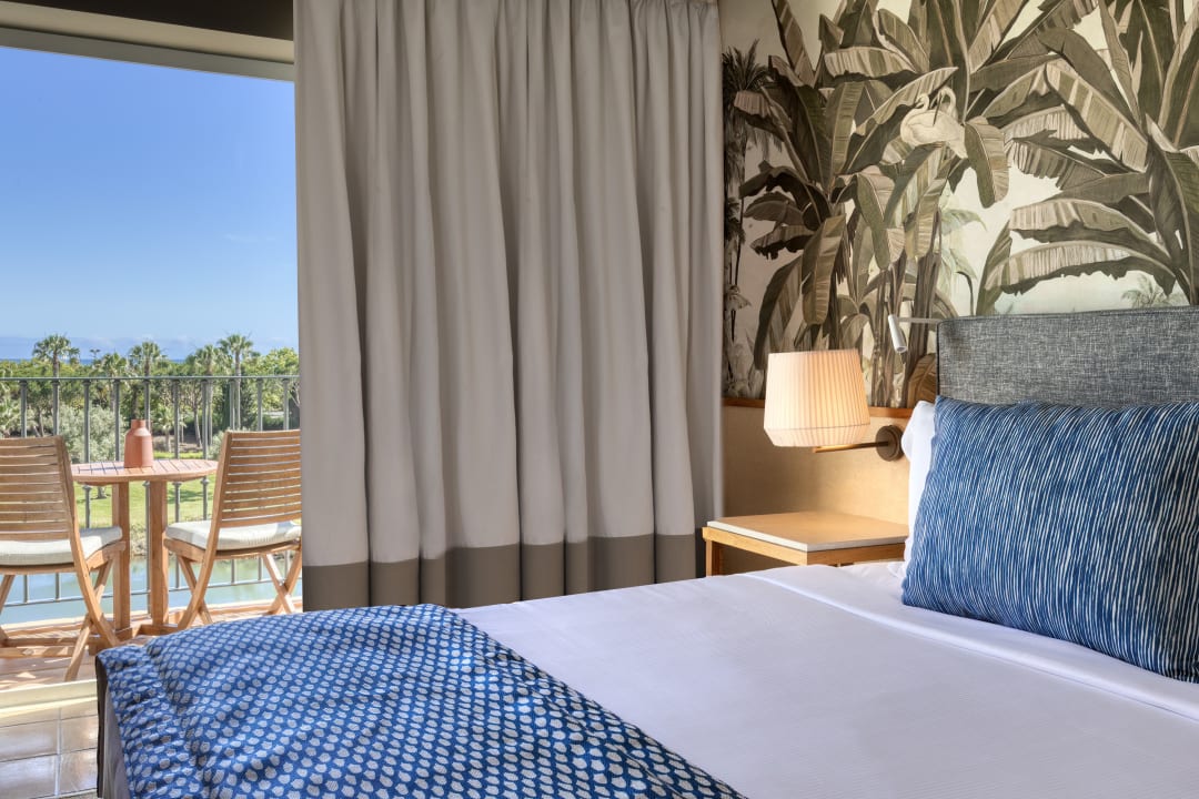 Zimmer Domes Lake Algarve, Autograph Collection