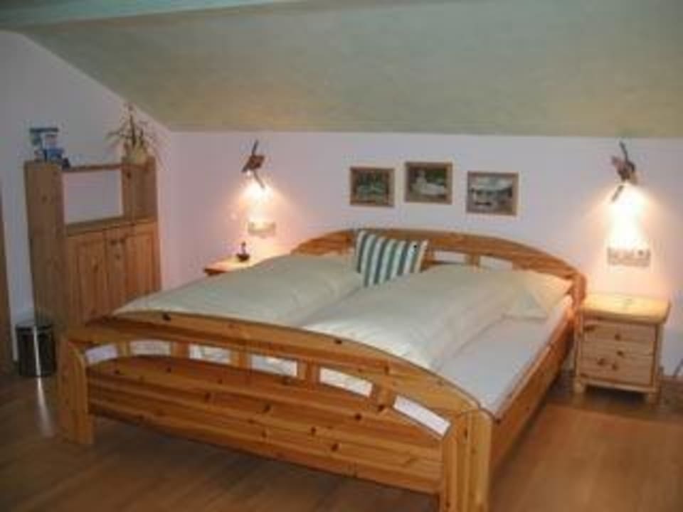 Geräumiges Komfortzimmern (ca. 20 qm)  Pension Pfoser