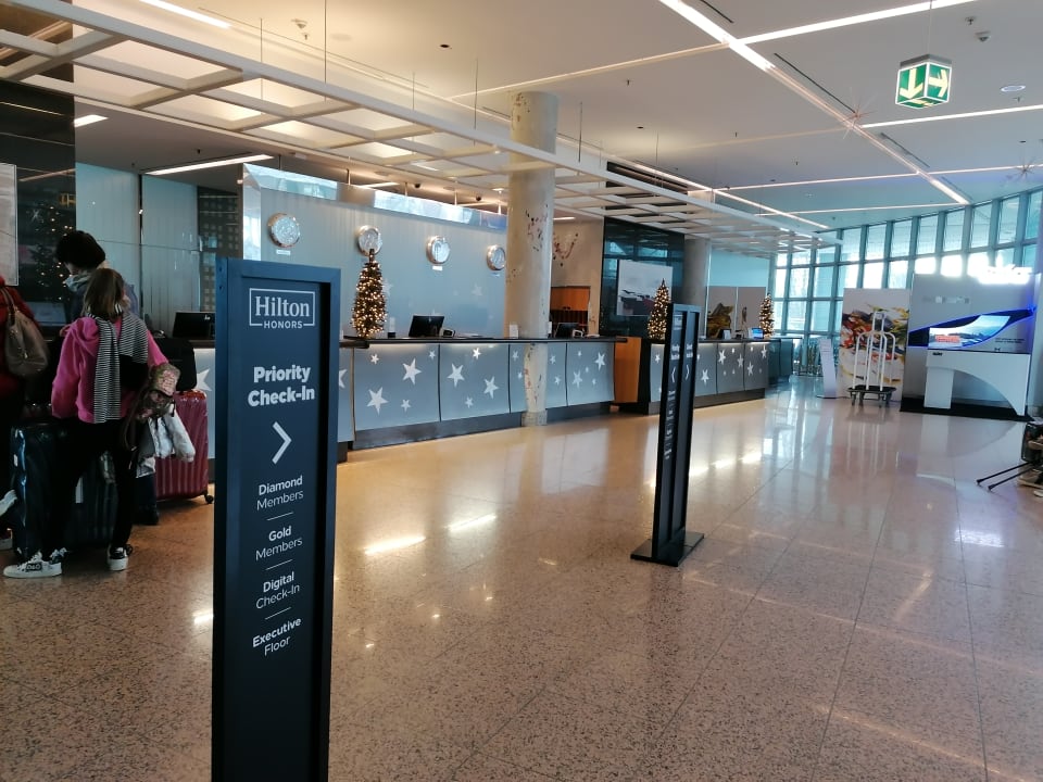 Lobby Hilton Munich Airport