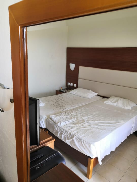 Zimmer Hotel Marathon