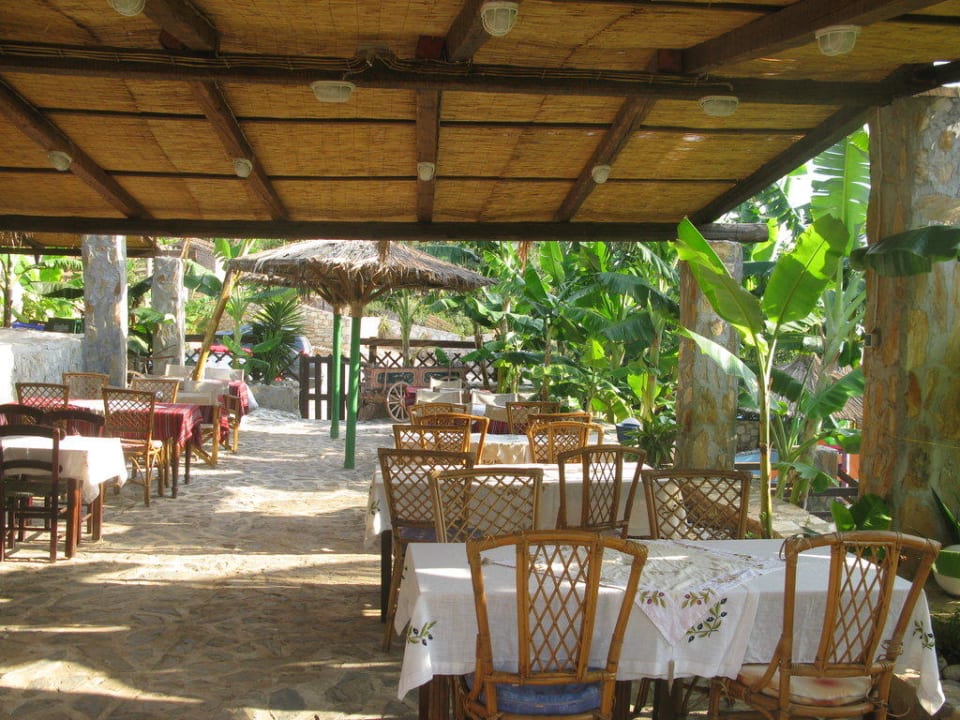 Eating place Stone Village Petrino Horio