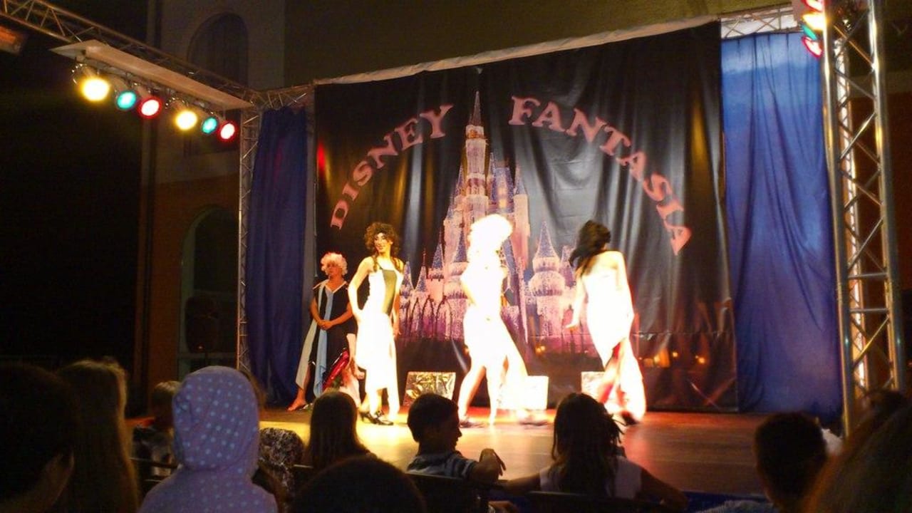 Show des Animationsteam Sol Luna Bay