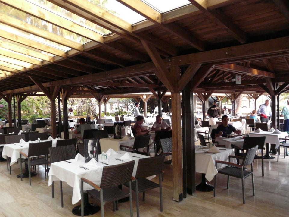 Im Restaurant Turquoise Hotel