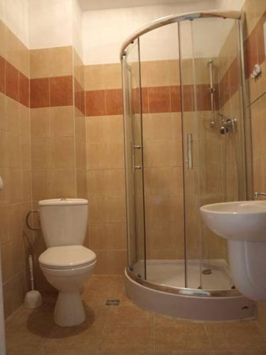 Łazienka w pokoju  Powiatowy Zespół Schronisk Młodzieżowych