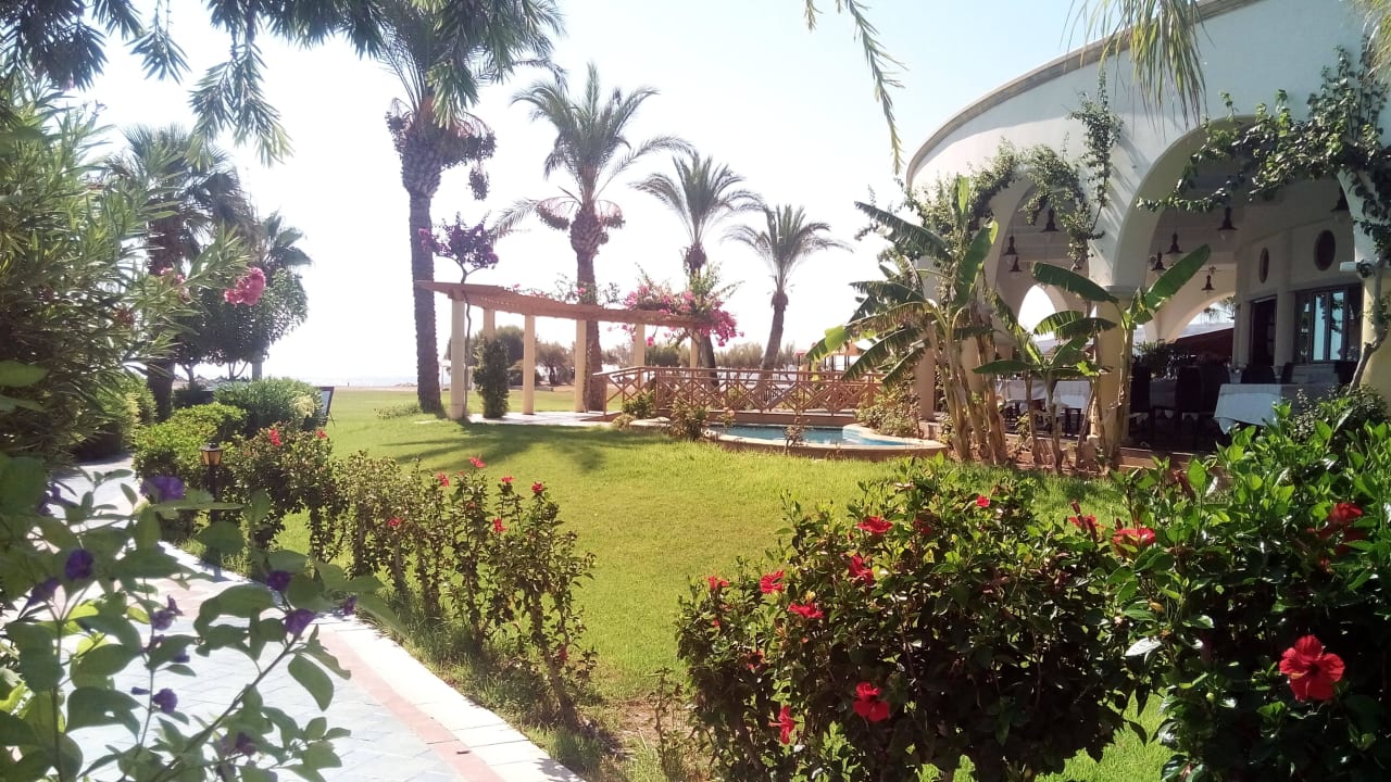 Auf dem Weg zum Strand Atrium Palace Thalasso Spa Resort & Villas