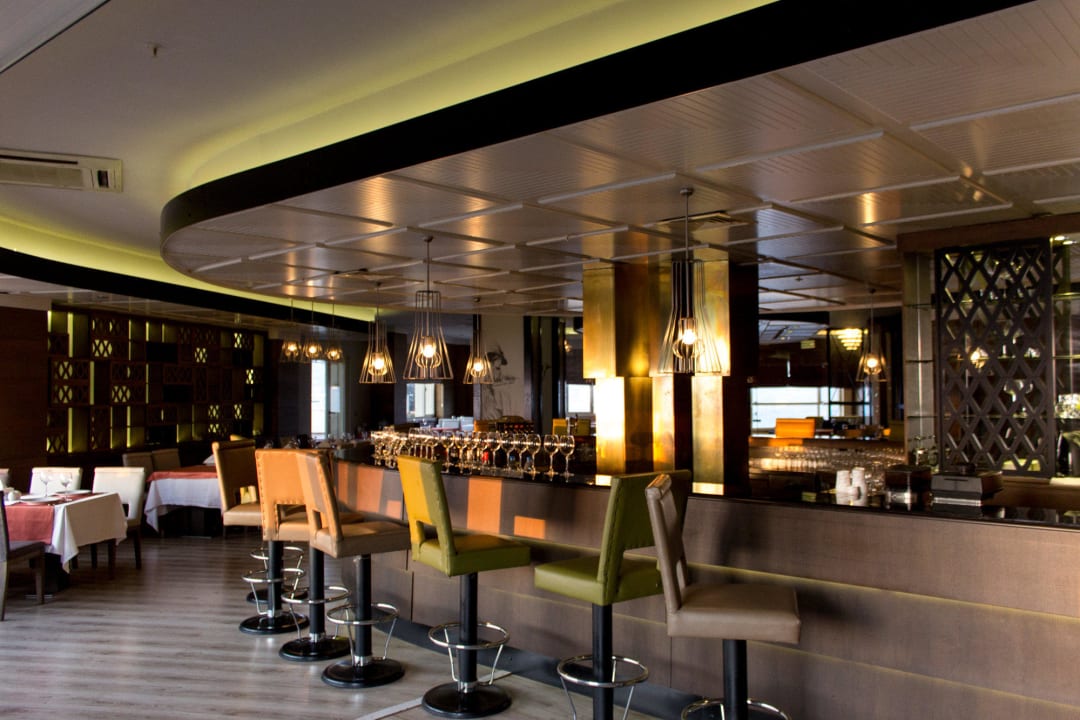 Bar Hotel Goldcity Tourism Complex