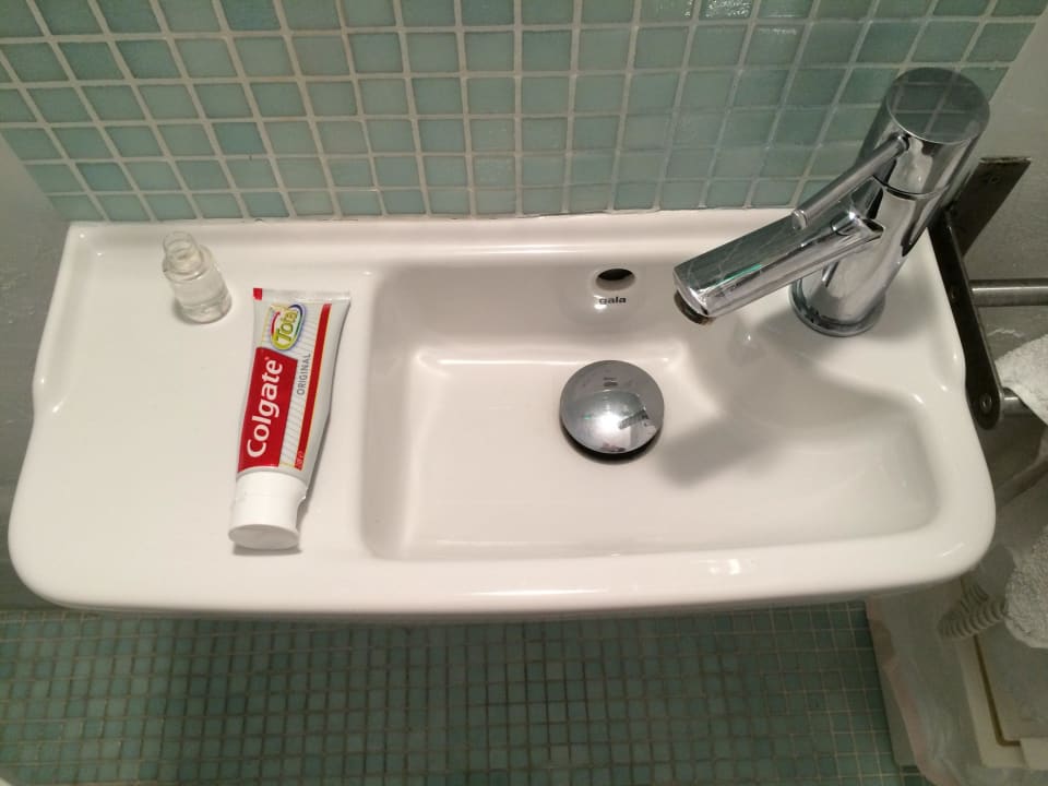 Das einzige Waschbecken  Som Suret Hotel