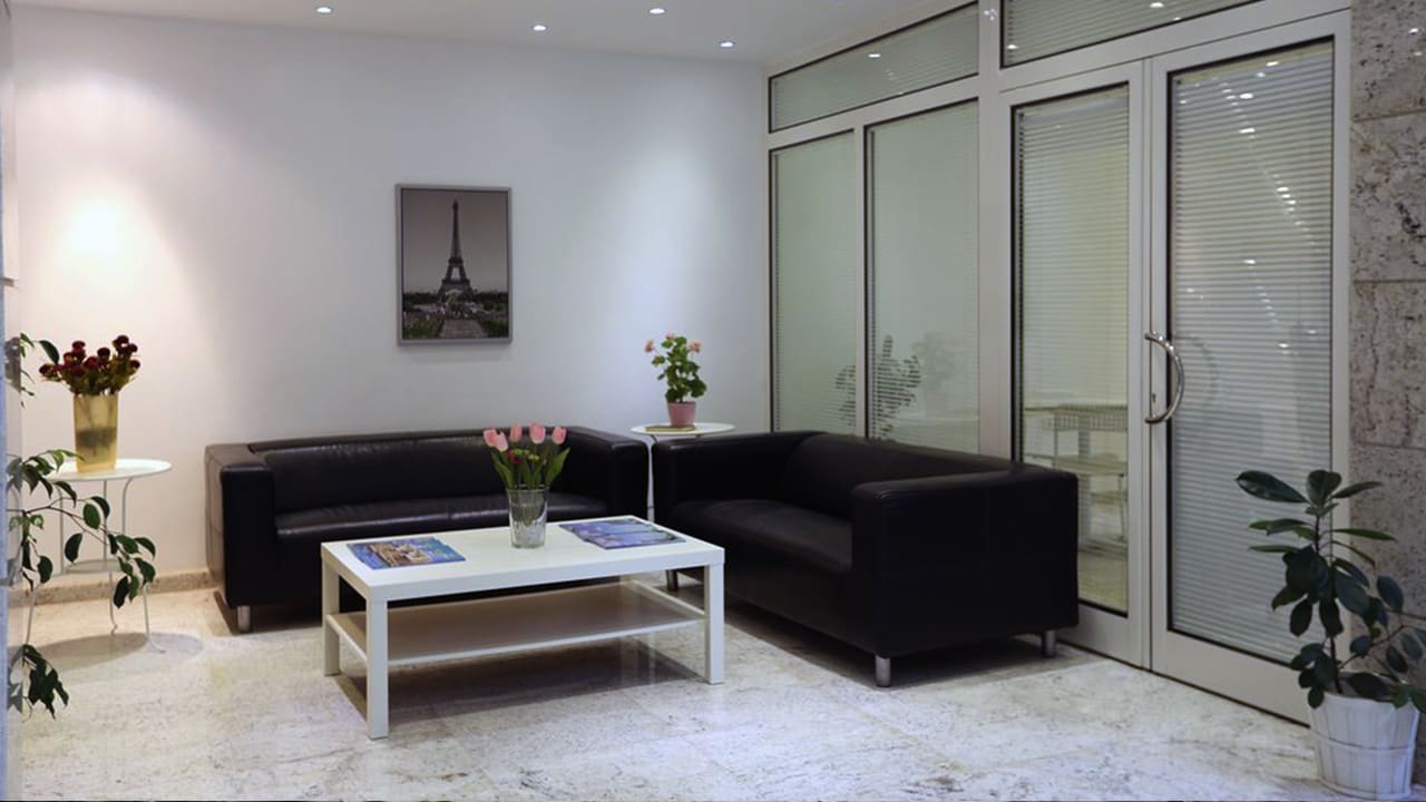 Lobby Lilly Apartments