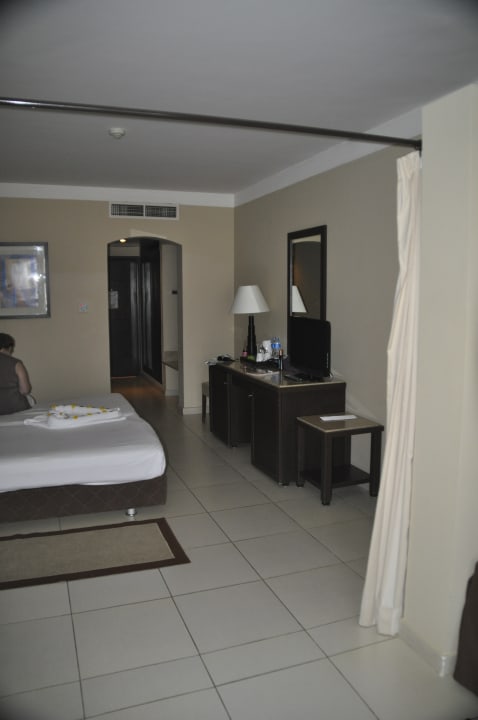 Zimmer Jaz Dar EL Madina