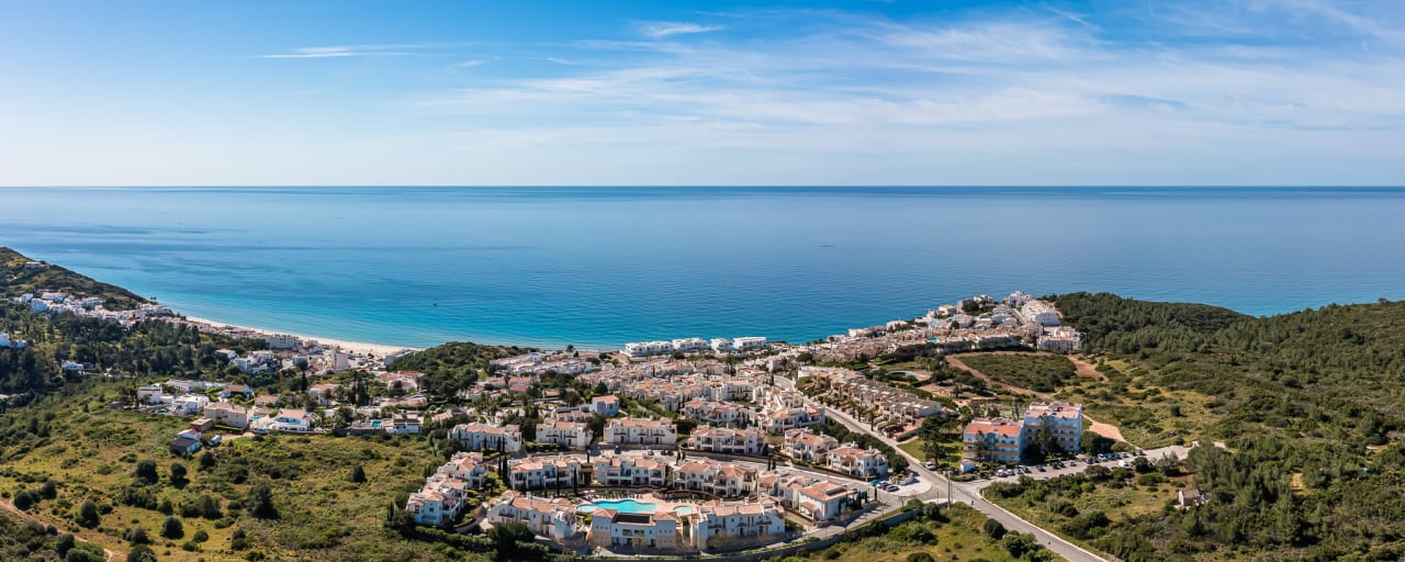 Ausblick NAU Salema Beach Village