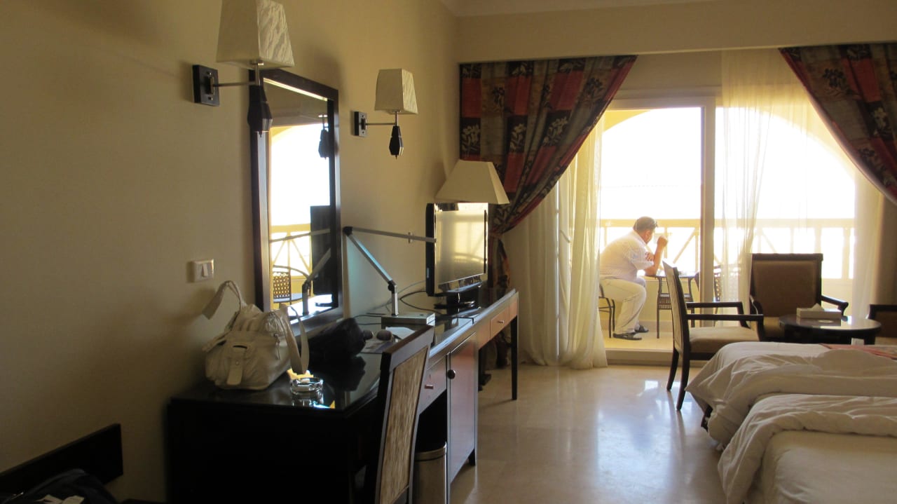 Номер AMC Royal Hotel & SPA