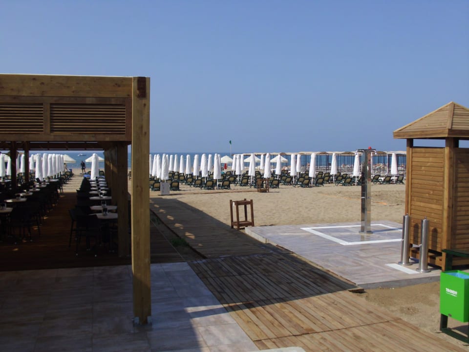 Strandbar und Liegen Sentido Trendy Verbena Beach