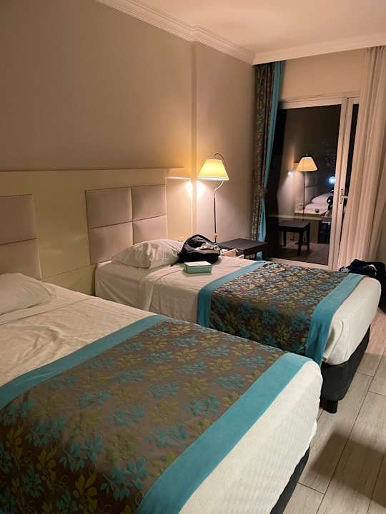 Zimmer Aska Hotel Just in Beach
