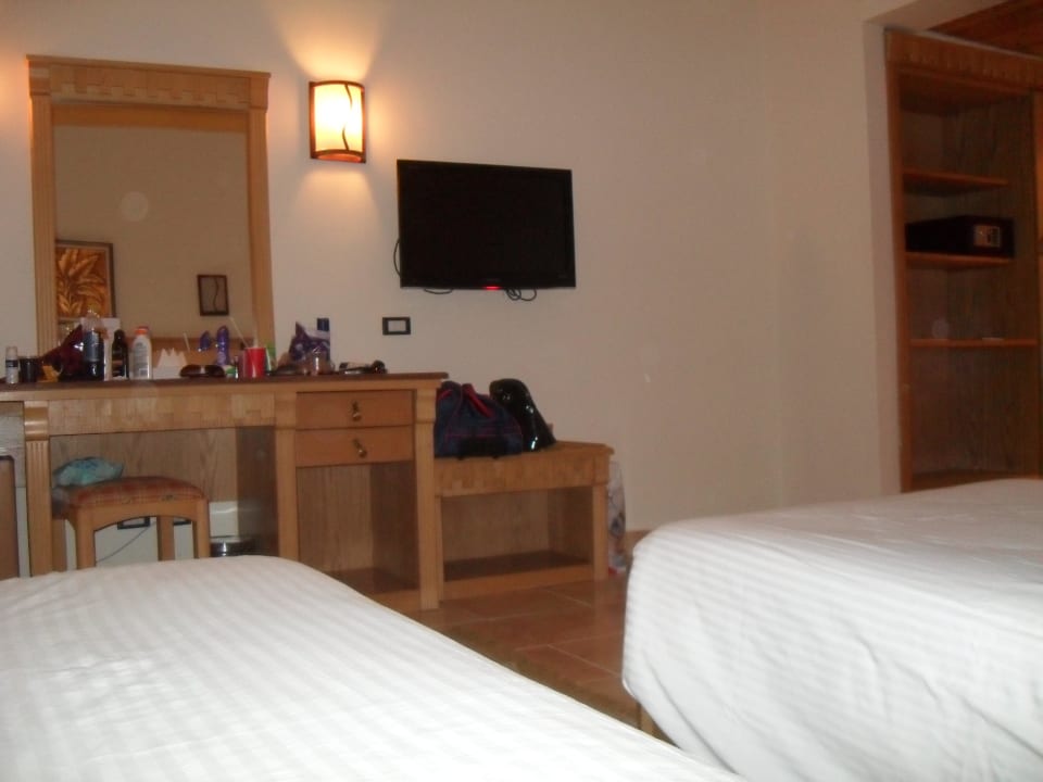 Просторные номера  Pickalbatros Alf Leila Wa Leila Resort - Neverland Hurghada