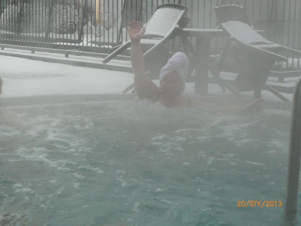 Jacuzzi na zewnątrz - niesamowite Marine Hotel by Zdrojowa