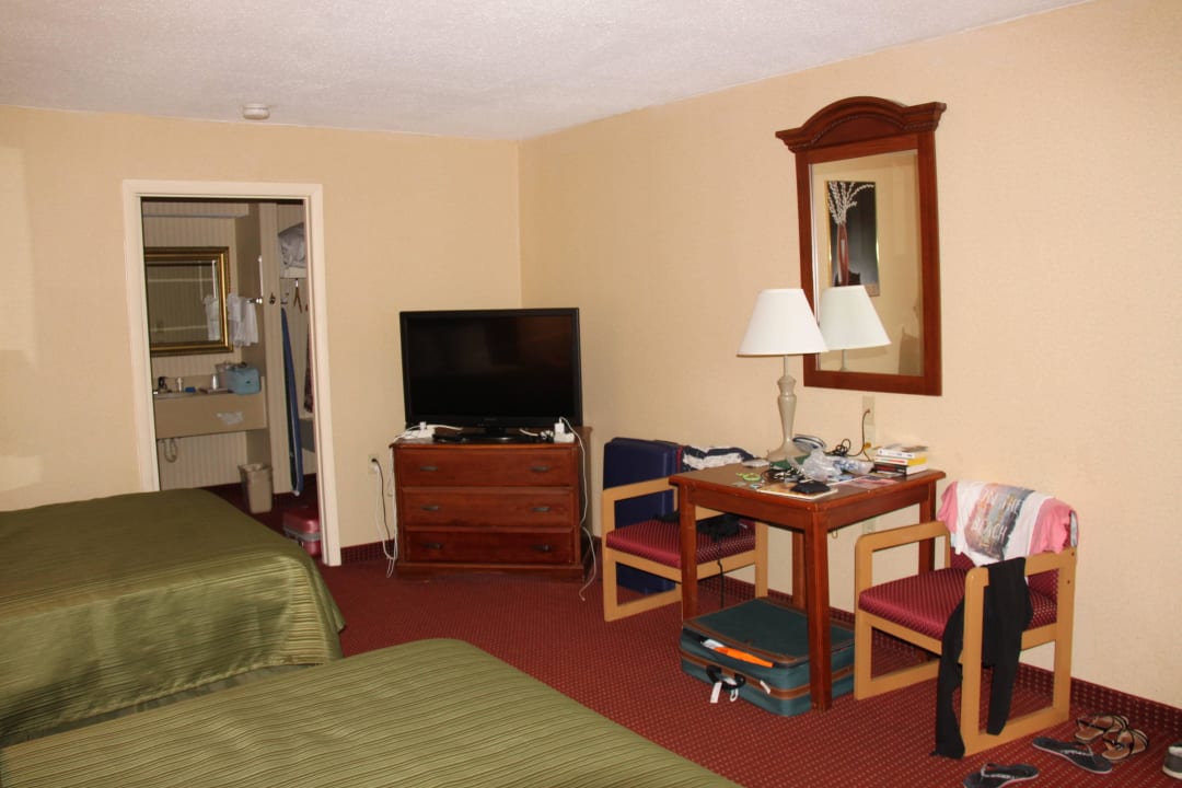 Côté TV Hotel Quality Inn Mt. Vernon