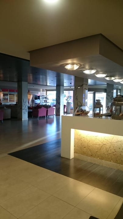 Die Rezeption Kn Arenas del Mar Hotel