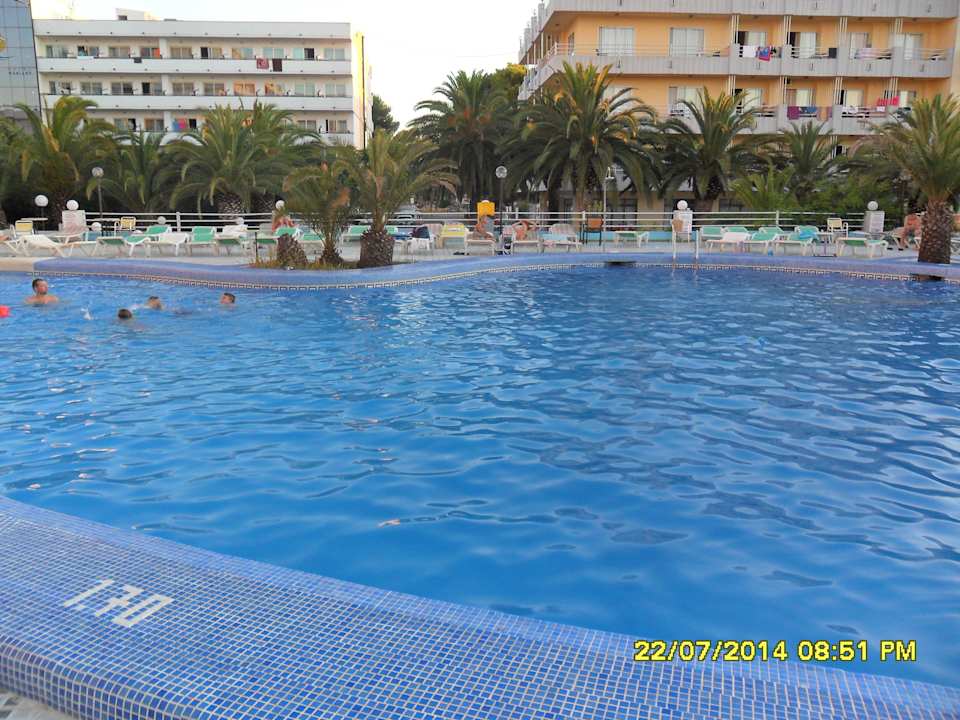 Links Hotel gegenüber Bei Juan Playa Blanca