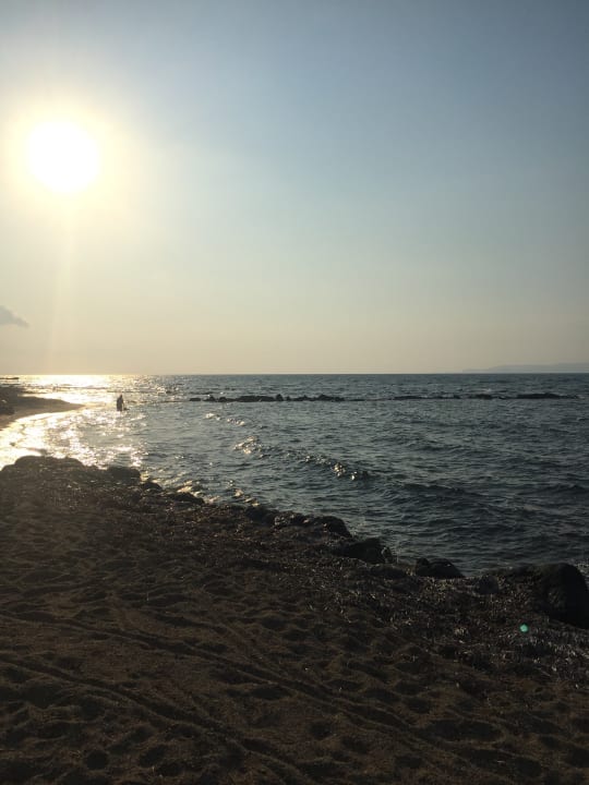 Strand Hotel Serita Beach