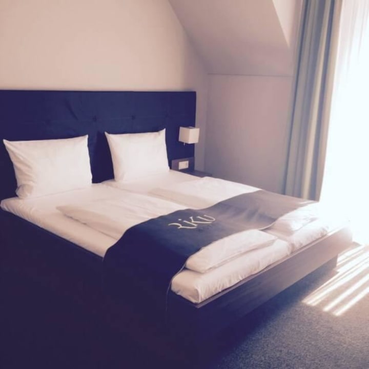 Bett RiKu HOTEL Weißenhorn