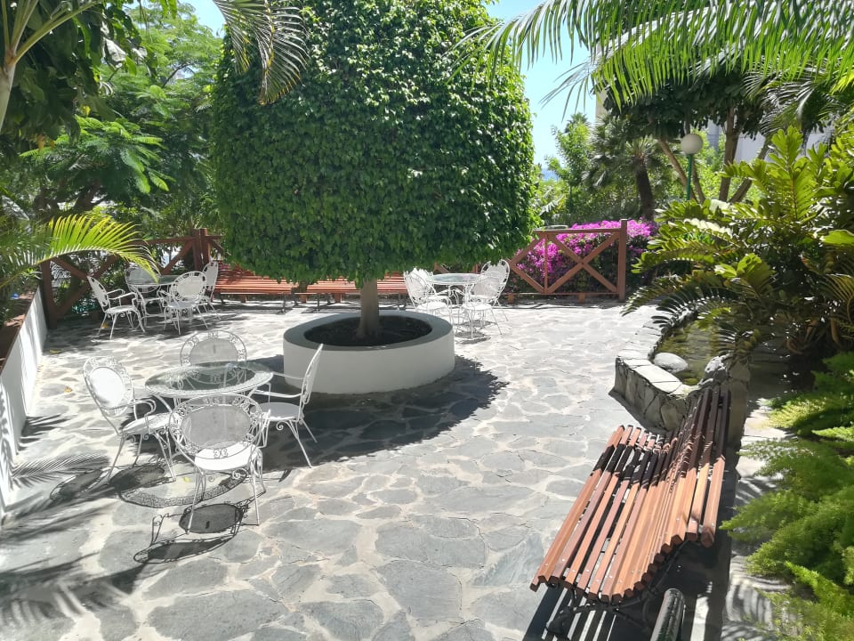 Gartenanlage allsun Hotel Lucana