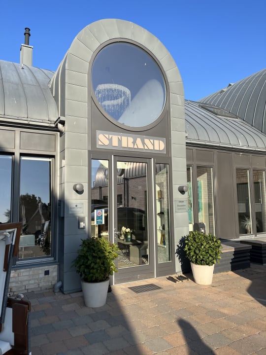 Außenansicht Hotel Strand am Königshafen