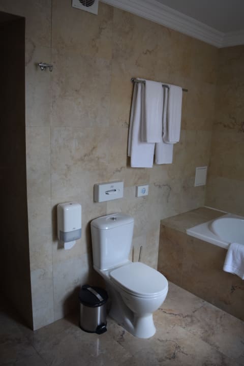 WC in der Suite Hotel Reikartz Medievale Lvov