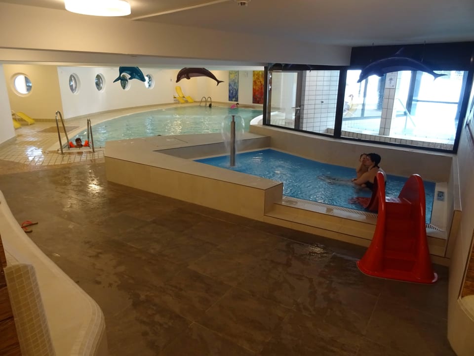 Indoor-Pool und Kinderpool Gut Wenghof - Family Resort