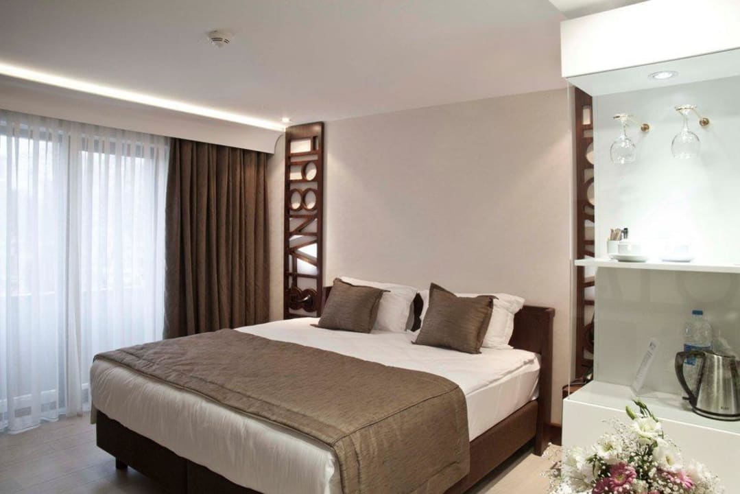 Corner room  Victory Hotel & Spa İstanbul