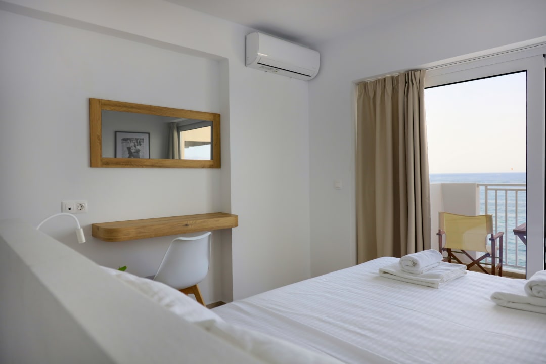 Zimmer Sea Breeze Hotel