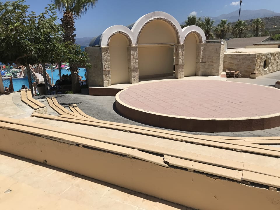 Sonstiges Eri Beach & Village