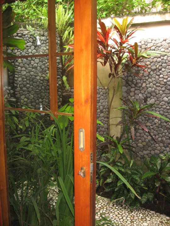 Außendusche Puri Dajuma Beach Eco-Resort & Spa