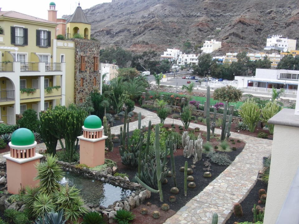Blick auf einen Garten Hotel Cordial Mogán Playa