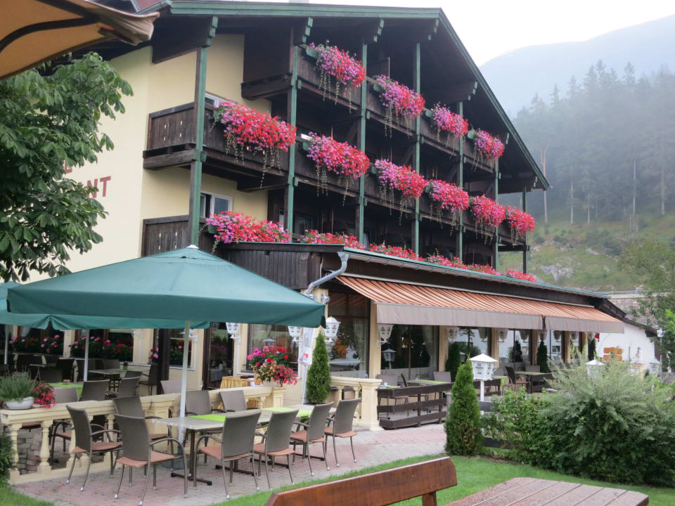 Terrasse Genießerhotel Alpin