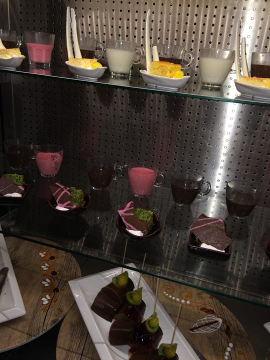 Schön Well Palace Side