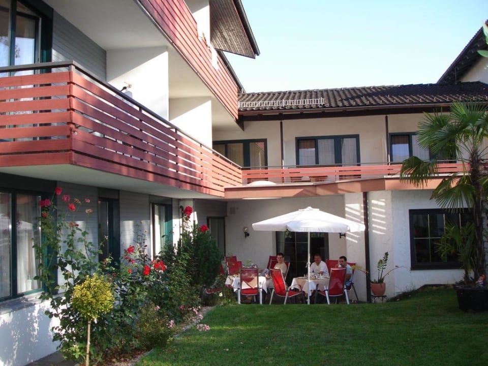 Die Frühstücksterrasse Nr.1 SONNE_1806, Hotel am Campus Dornbirn