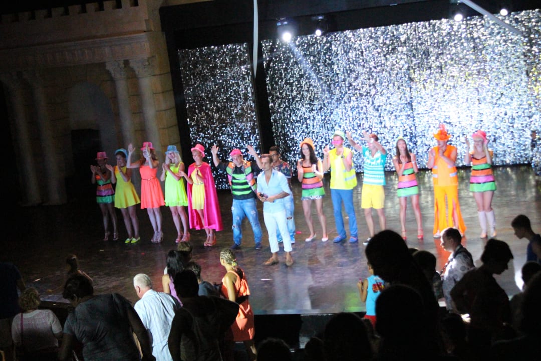 Команда аниматоров Starlight Resort Hotel